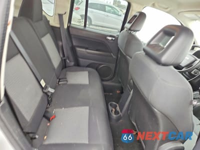 Zdjęcie 10 z 12 samochodu: 2009 JEEP COMPASS SPORT VIN:1J4FT47B69D123530 - miniatura