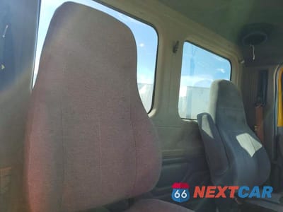 Zdjęcie 6 z 10 samochodu: 2013 FREIGLINER CASCADIA 125 VIN:1FUBGDDV2DSBU5032 - miniatura