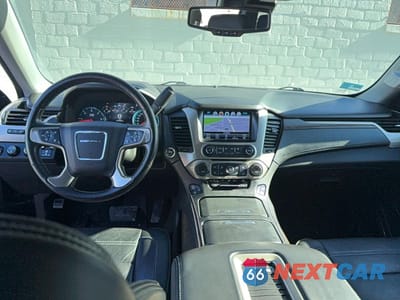 Zdjęcie 9 z 10 samochodu: 2018 GMC YUKON XL DENALI VIN:1GKS2HKJXJR144518 - miniatura