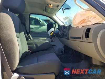 Zdjęcie 7 z 13 samochodu: 2013 GMC SIERRA K2500 HEAVY DUTY VIN:1GT22ZCG4DZ116271 - miniatura