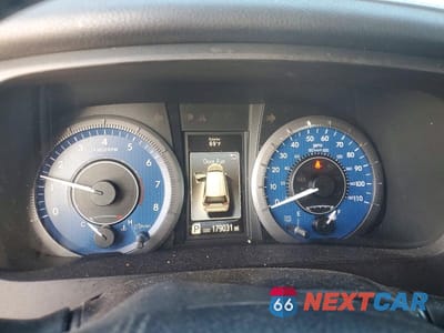 Zdjęcie 9 z 13 samochodu: 2015 TOYOTA SIENNA XLE 8-PASSENGER VIN:5TDYK3DCXFS532445 - miniatura