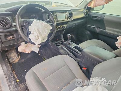 Zdjęcie 8 z 13 samochodu: 2017 TOYOTA TACOMA SR VIN:5TFSX5EN8HX057250 - miniatura