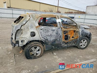 Trzecie zdjęcie samochodu z tyłu: 2017 CHEVROLET TRAX 1LT VIN:3GNCJPSBXHL163858 - miniatura