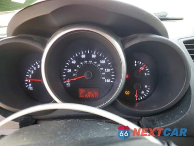 Zdjęcie 9 z 13 samochodu: 2013 KIA SOUL + VIN:KNDJT2A67D7490296 - miniatura