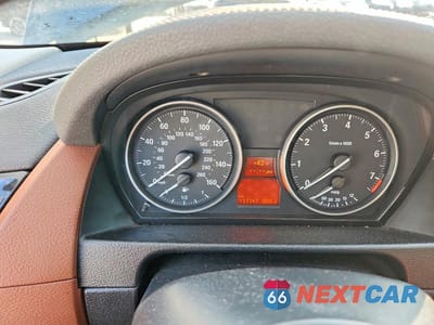 Zdjęcie 9 z 13 samochodu: 2015 BMW X1 SDRIVE28I VIN:WBAVM1C53FV498436 - miniatura