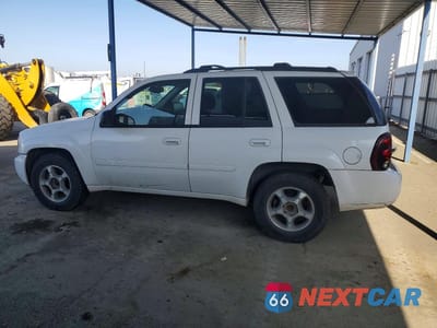 Drugie zdjęcie samochodu z przodu: 2006 CHEVROLET TRAILBLAZER LS VIN:1GNDT13S062251388 - miniatura