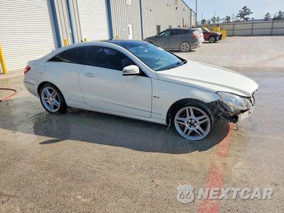 Czwarte zdjęcie samochodu z boku: 2012 MERCEDES-BENZ E 350 VIN:WDDKJ5KBXCF177275 - miniatura