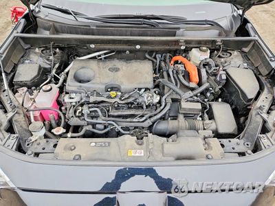 Zdjęcie 12 z 14 samochodu: 2025 TOYOTA RAV4 XLE PREMIUM VIN:JTMB6RFV7SD157230 - miniatura