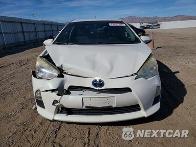 Piąte zdjęcie samochodu w środku: 2013 TOYOTA PRIUS C TWO VIN:JTDKDTB30D1529759 - miniatura