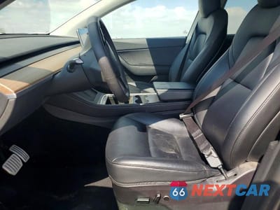 Zdjęcie 7 z 12 samochodu: 2022 TESLA MODEL Y VIN:7SAYGDEFXNF443819 - miniatura