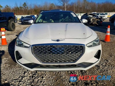 Piąte zdjęcie samochodu w środku: 2019 GENESIS G70 2.0T ADVANCED VIN:KMTG44LAXKU022468 - miniatura