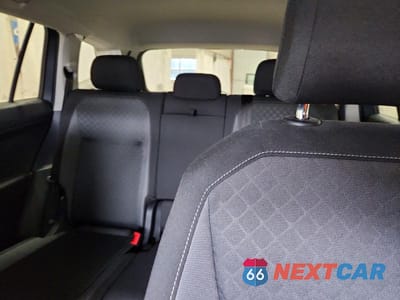 Zdjęcie 10 z 12 samochodu: 2018 VOLKSWAGEN TIGUAN S VIN:3VV0B7AX9JM009696 - miniatura