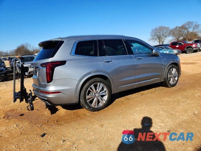 Trzecie zdjęcie samochodu z tyłu: 2024 CADILLAC XT6 PREMIUM LUXURY VIN:1GYKPCRS5RZ727602 - miniatura