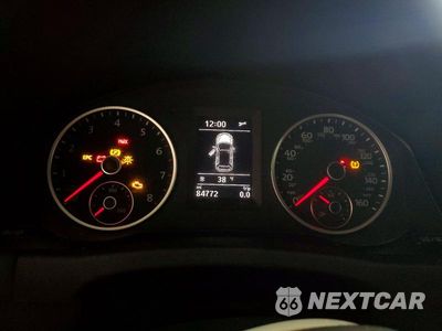 Zdjęcie 9 z 13 samochodu: 2018 VOLKSWAGEN TIGUAN LIMITED VIN:WVGBV7AX8JK005799 - miniatura