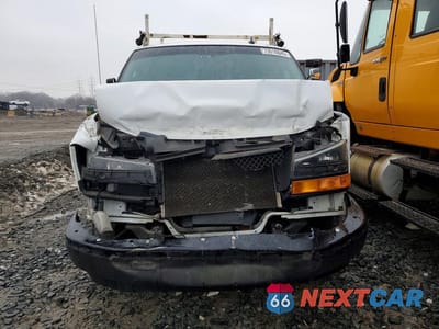 Piąte zdjęcie samochodu w środku: 2020 CHEVROLET EXPRESS G2500 UTILITY / SERVICE VAN VIN:1GCWGAFP0L1165609 - miniatura