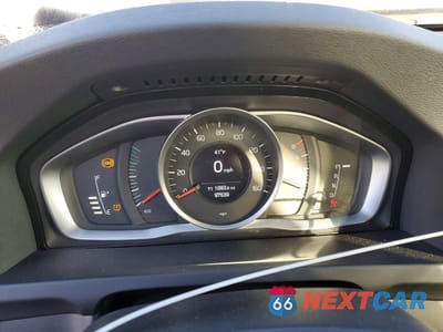 Zdjęcie 9 z 14 samochodu: 2015 VOLVO V60 VIN:YV1612SA4F1194568 - miniatura