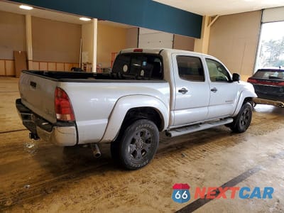 Trzecie zdjęcie samochodu z tyłu: 2005 TOYOTA TACOMA V6 VIN:5TELU42N45Z111479 - miniatura