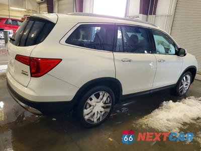 Trzecie zdjęcie samochodu z tyłu: 2017 HONDA PILOT ELITE VIN:5FNYF6H04HB002596 - miniatura