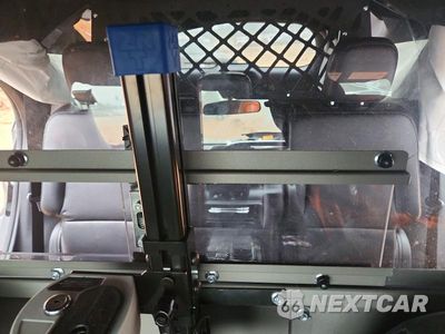 Zdjęcie 10 z 13 samochodu: 2023 FORD EXPLORER POLICE INTERCEPTOR VIN:1FM5K8AB6PGB12555 - miniatura