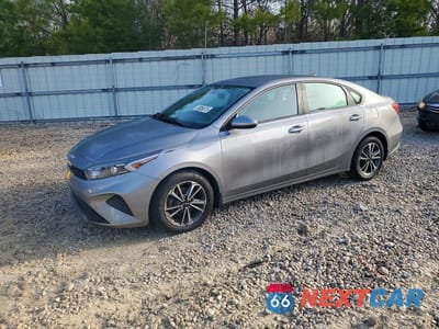 2023 KIA FORTE LXS 3KPF24AD7PE678369 - główne zdjęcie licytacji z USA - miniatura