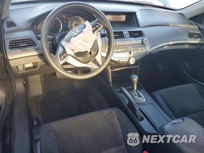Zdjęcie 8 z 12 samochodu: 2010 HONDA ACCORD LX VIN:1HGCS1B37AA001194 - miniatura
