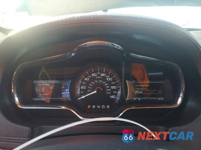 Zdjęcie 9 z 12 samochodu: 2019 LINCOLN MKT VIN:2LMHJ5AT0KBL03349 - miniatura