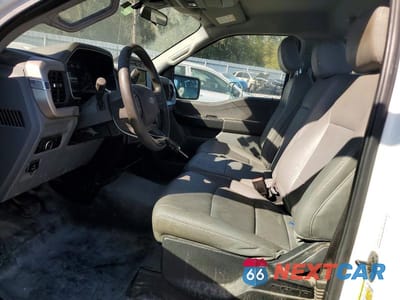 Zdjęcie 7 z 11 samochodu: 2022 FORD F150 VIN:1FTMF1CP3NKE13184 - miniatura