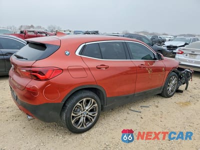 Trzecie zdjęcie samochodu z tyłu: 2018 BMW X2 XDRIVE28I VIN:WBXYJ5C36JEF69318 - miniatura
