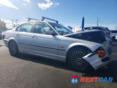 Czwarte zdjęcie samochodu z boku: 2001 BMW 330 I VIN:WBAAV53441FK45588 - miniatura