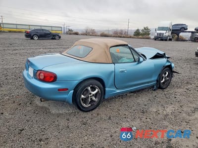 Trzecie zdjęcie samochodu z tyłu: 2002 MAZDA MX-5 MIATA BASE VIN:JM1NB353420222886 - miniatura