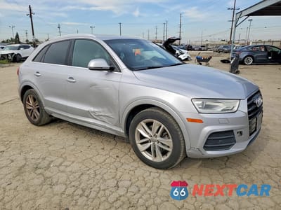 Czwarte zdjęcie samochodu z boku: 2016 AUDI Q3 PREMIUM PLUS VIN:WA1BFCFS7GR002118 - miniatura