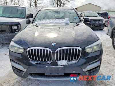 Piąte zdjęcie samochodu w środku: 2019 BMW X3 XDRIVE30I VIN:5UXTR9C59KLD94423 - miniatura