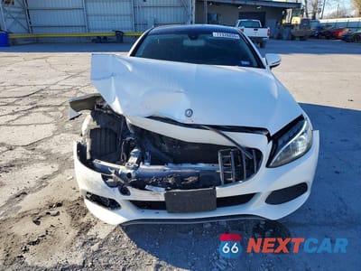 Piąte zdjęcie samochodu w środku: 2017 MERCEDES-BENZ C 300 VIN:WDDWJ4JB0HF383760 - miniatura