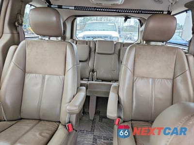 Zdjęcie 10 z 14 samochodu: 2014 CHRYSLER TOWN & COUNTRY LIMITED VIN:2C4RC1GGXER277145 - miniatura