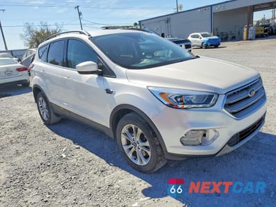 Czwarte zdjęcie samochodu z boku: 2019 FORD ESCAPE SEL VIN:1FMCU9HD0KUA97432 - miniatura
