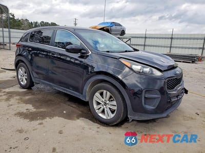 Czwarte zdjęcie samochodu z boku: 2017 KIA SPORTAGE LX VIN:KNDPM3AC9H7119097 - miniatura
