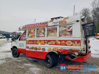 Drugie zdjęcie samochodu z przodu: 2002 FORD ECONOLINE E350 SUPER DUTY CUTAWAY VAN VIN:1FDSE35F22HA82659 - miniatura
