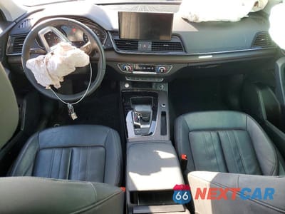 Zdjęcie 8 z 12 samochodu: 2021 AUDI Q5 PREMIUM VIN:WA1AAAFY8M2053330 - miniatura