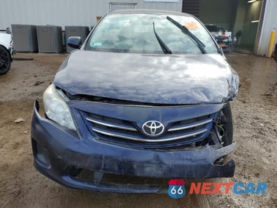 Piąte zdjęcie samochodu w środku: 2013 TOYOTA COROLLA LE VIN:2T1BU4EE0DC987638 - miniatura
