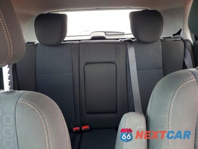 Zdjęcie 10 z 13 samochodu: 2021 CHEVROLET TRAX LS VIN:KL7CJKSBXMB334225 - miniatura