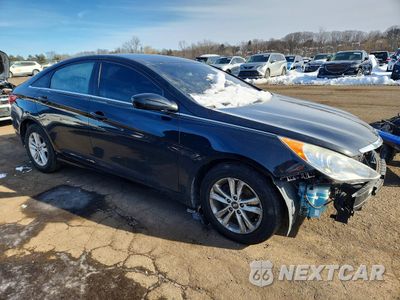 Czwarte zdjęcie samochodu z boku: 2013 HYUNDAI SONATA GLS VIN:5NPEB4ACXDH761479 - miniatura