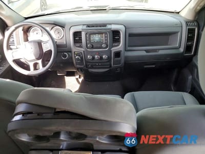 Zdjęcie 8 z 12 samochodu: 2018 RAM 1500 ST VIN:1C6RR6FT2JS280521 - miniatura