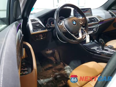 Zdjęcie 8 z 13 samochodu: 2018 BMW X3 XDRIVE30I VIN:5UXTR9C58JLD63954 - miniatura