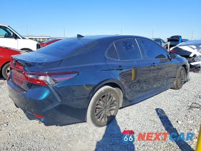 Trzecie zdjęcie samochodu z tyłu: 2021 TOYOTA CAMRY SE VIN:4T1G11AK3MU453850 - miniatura