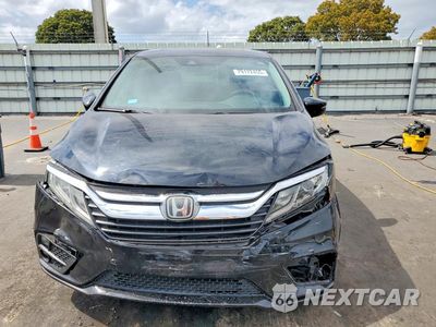 Piąte zdjęcie samochodu w środku: 2019 HONDA ODYSSEY EXL VIN:5FNRL6H75KB132811 - miniatura