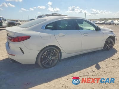 Trzecie zdjęcie samochodu z tyłu: 2021 BMW 228XI VIN:WBA73AK06M7G69900 - miniatura