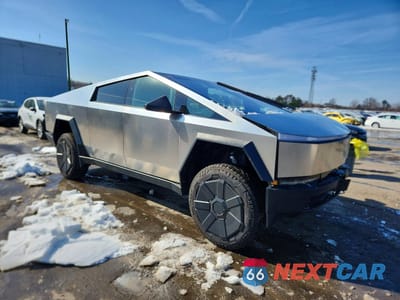 Czwarte zdjęcie samochodu z boku: 2025 TESLA CYBERTRUCK VIN:7G2CEHED3SA077467 - miniatura