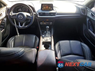 Zdjęcie 8 z 12 samochodu: 2017 MAZDA 3 TOURING VIN:3MZBN1V71HM130462 - miniatura