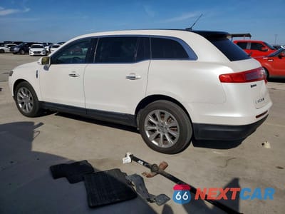 Drugie zdjęcie samochodu z przodu: 2014 LINCOLN MKT VIN:2LMHJ5AT6EBL59011 - miniatura