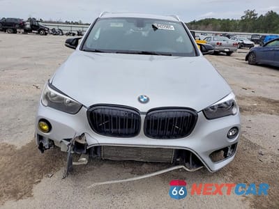 Piąte zdjęcie samochodu w środku: 2018 BMW X1 SDRIVE28I VIN:WBXHU7C32J5H41847 - miniatura